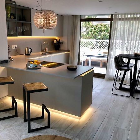 Luxury Apartment In La Isla, Walking Distance To Puerto Banus 马尔韦利亚 外观 照片