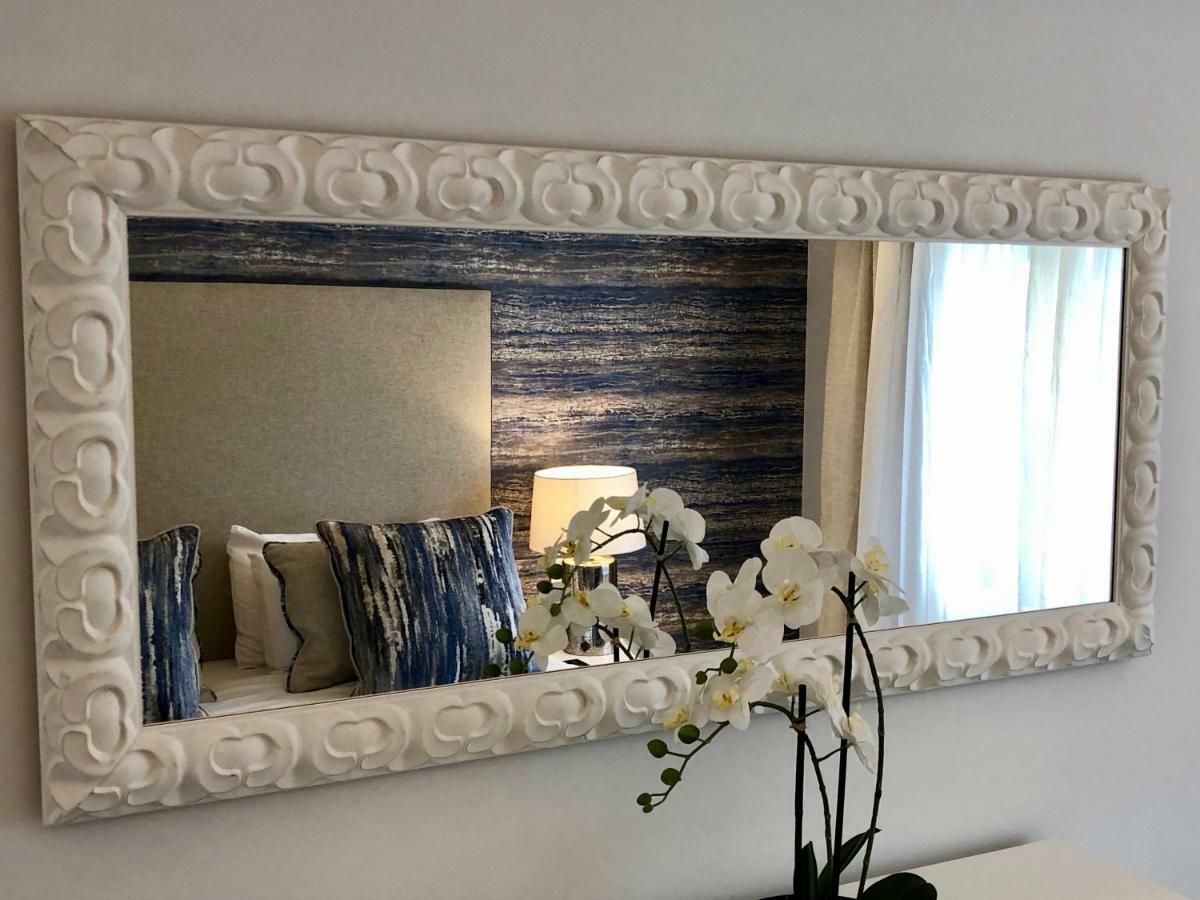 Luxury Apartment In La Isla, Walking Distance To Puerto Banus 马尔韦利亚 外观 照片