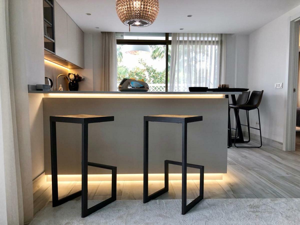 Luxury Apartment In La Isla, Walking Distance To Puerto Banus 马尔韦利亚 外观 照片