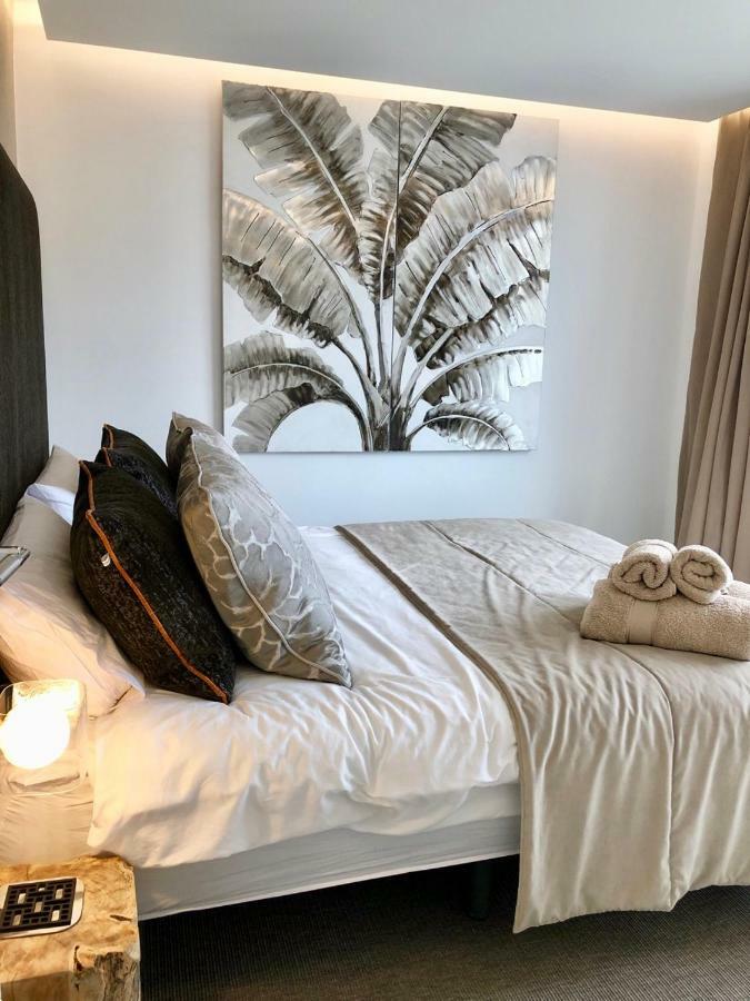 Luxury Apartment In La Isla, Walking Distance To Puerto Banus 马尔韦利亚 外观 照片