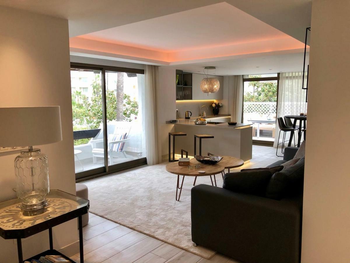 Luxury Apartment In La Isla, Walking Distance To Puerto Banus 马尔韦利亚 外观 照片
